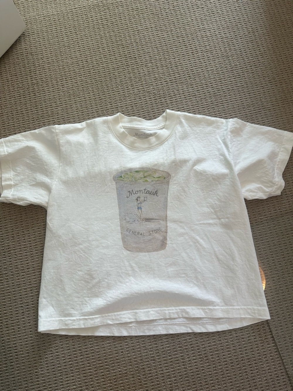 Montauk general store Graphic cropped Tee